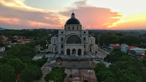 Basílica de Caacupé, foto del lugar