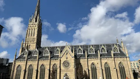 Catedral de San Miguel (Toronto), foto del lugar